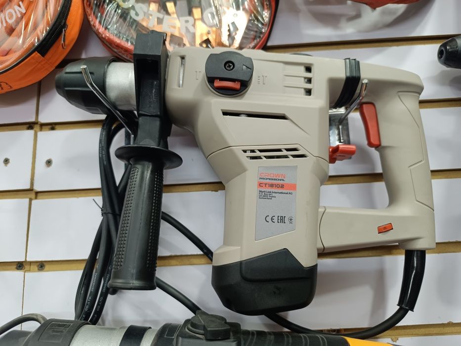 Перфоратор crown 1500w