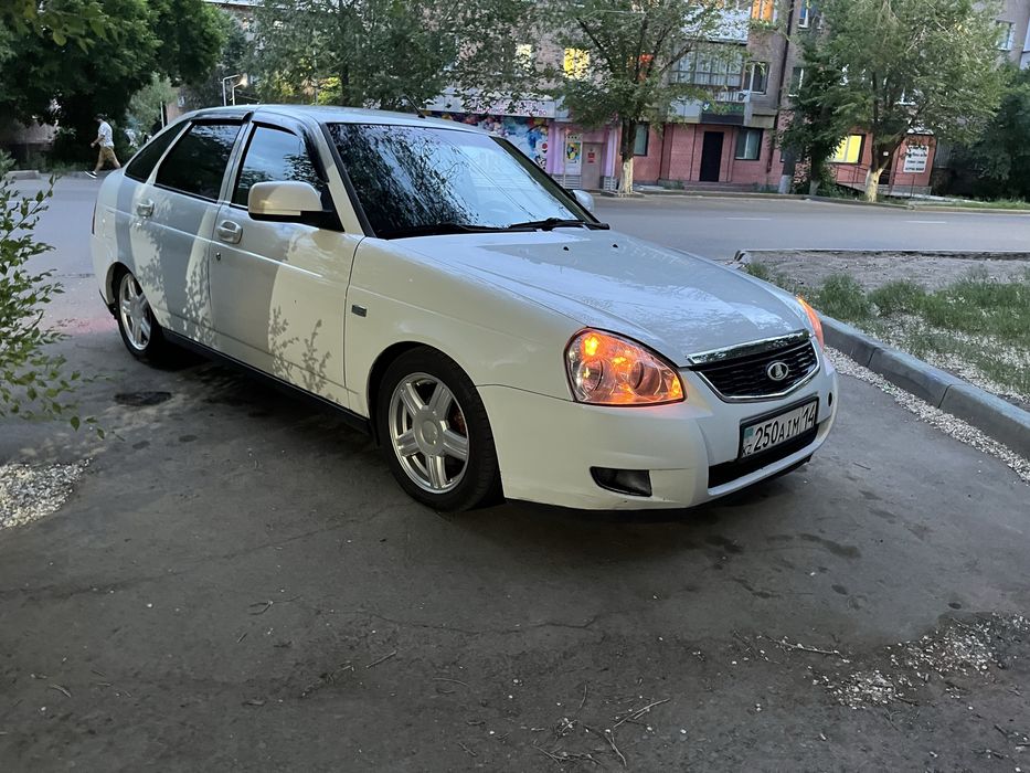 Продам Приору 2013 года