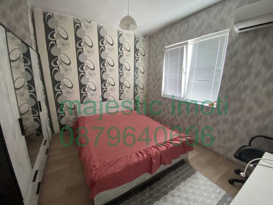 Продава се Тристаен апартамент в Пловдив, Изгрев - 94 кв.м за 570 €/кв.м - Снимка #2