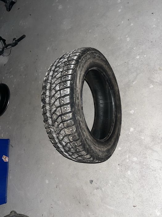 Шина шипованая на 15/185/60
