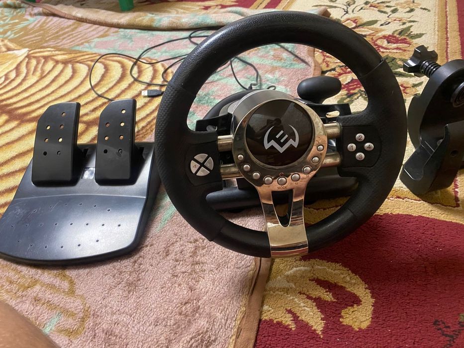 Игровой руль SVEN GC-W700