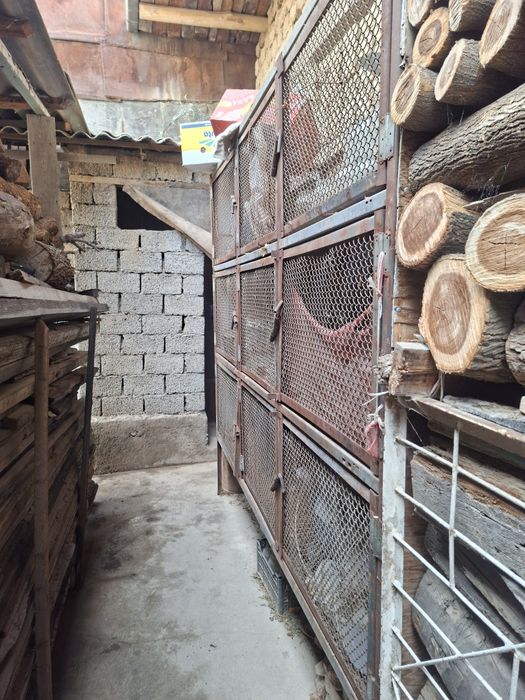 Quyonlar uchun katak (krolchatnik) sotiladi – 9 ta bo‘lim
