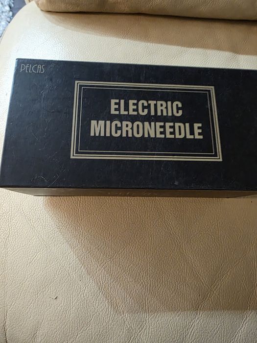 Aparat Microneedle +10 set ace rezerva
