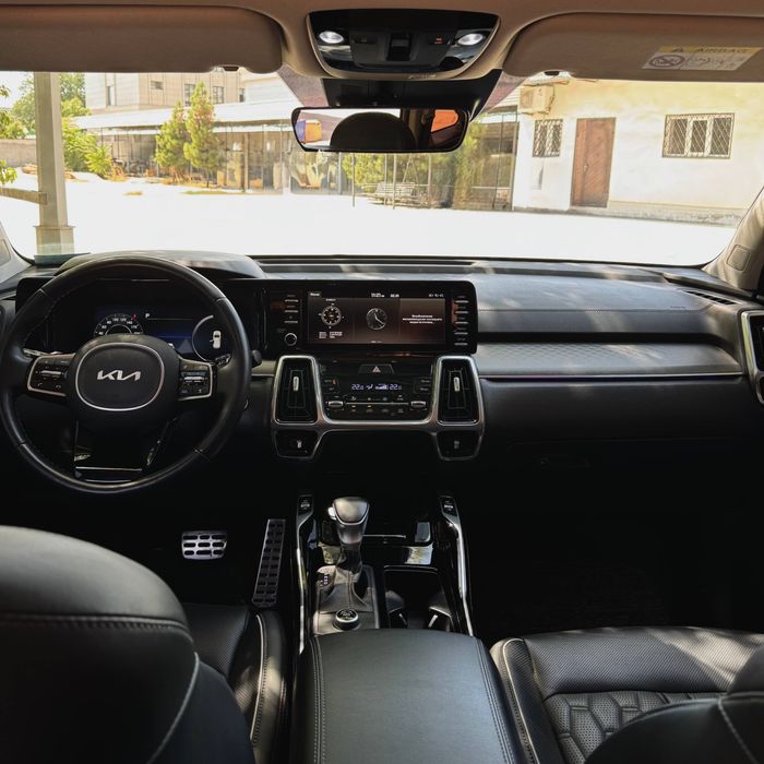Kia Sorento, 2022г, 7 мест, 3,5 двигатель