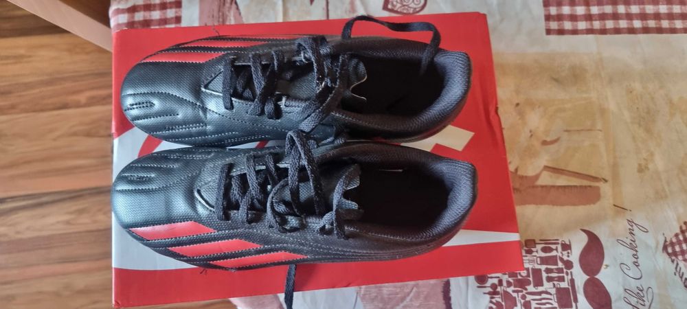 Детски бутонки за футбол