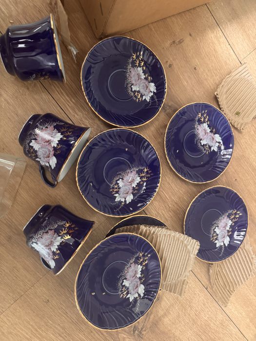 Set cafea apa nou si vase bucatarie