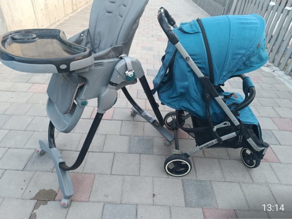Продам коляску и детский стол