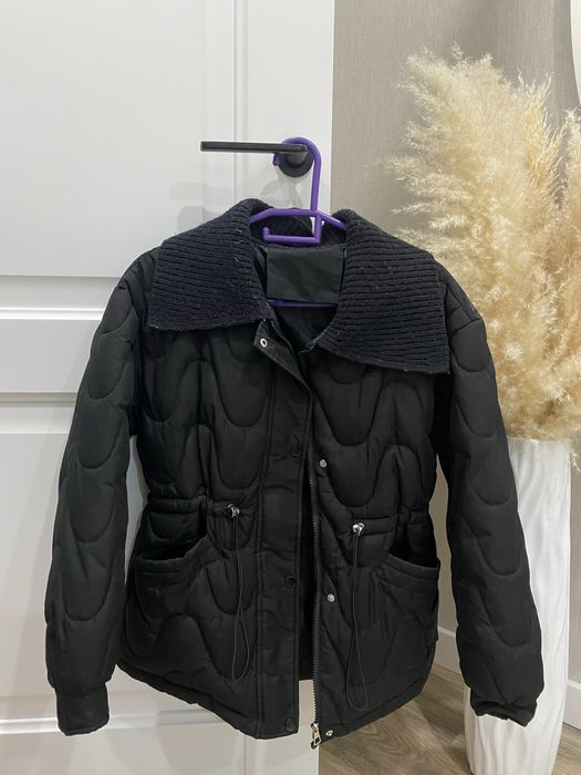 Продам куртки весна-осень