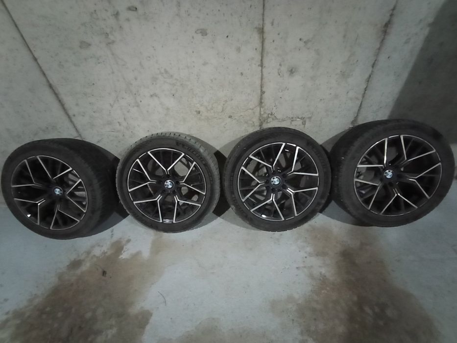 Джанти с гуми за BMW 18 ц. Спорт пакет