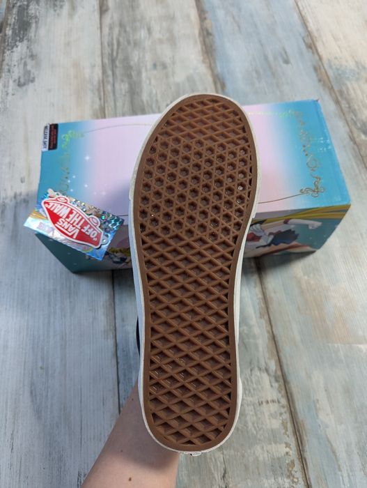 Vans x Sailor Moon ediție limitată