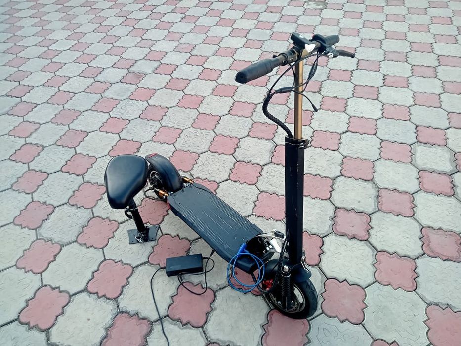 Электросамокат Kugoo M4