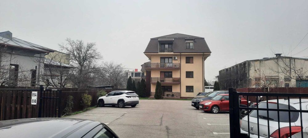 Apartament 3 camere decomandat – 90 mp – zona centrala