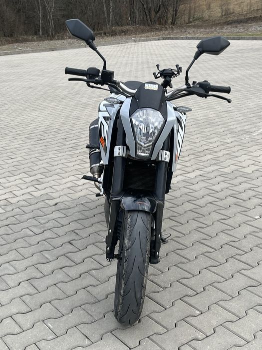 Vand KTM Duke 125 ABS