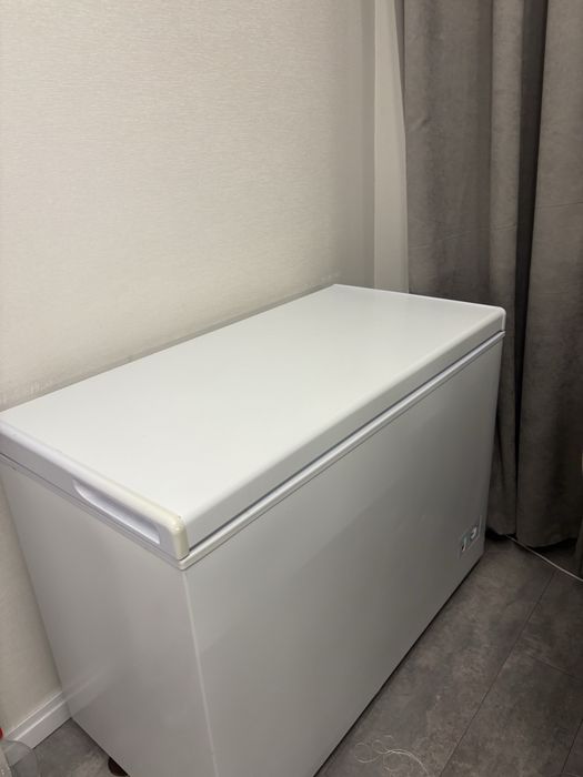 Продам морозильник