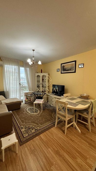 Продава се Тристаен апартамент в к.к. Слънчев бряг - 80 кв.м за 1150 €/кв.м - Снимка #1