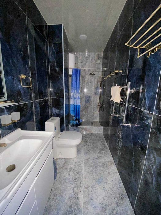 Просторная 2-комнатная квартира в кирпичном доме. Стильный ремонт.;