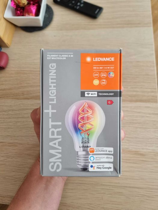 LedVance Smart+ WiFi E27 4,5W Classic clar RGB 827