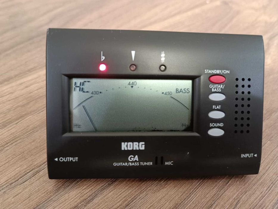 Гитарный тюнер KORG GA-40