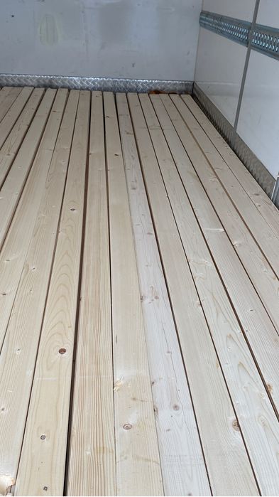 Lambriu  rasinoase molid brad la  14 mm grosime si la 4 metri 3 metri