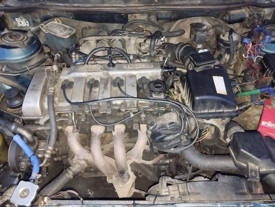 Продам Мазду Кронос