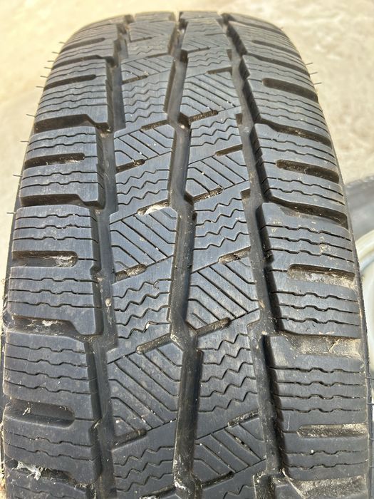 Anvelope Michelin 215 75 16C Vara si Iarna