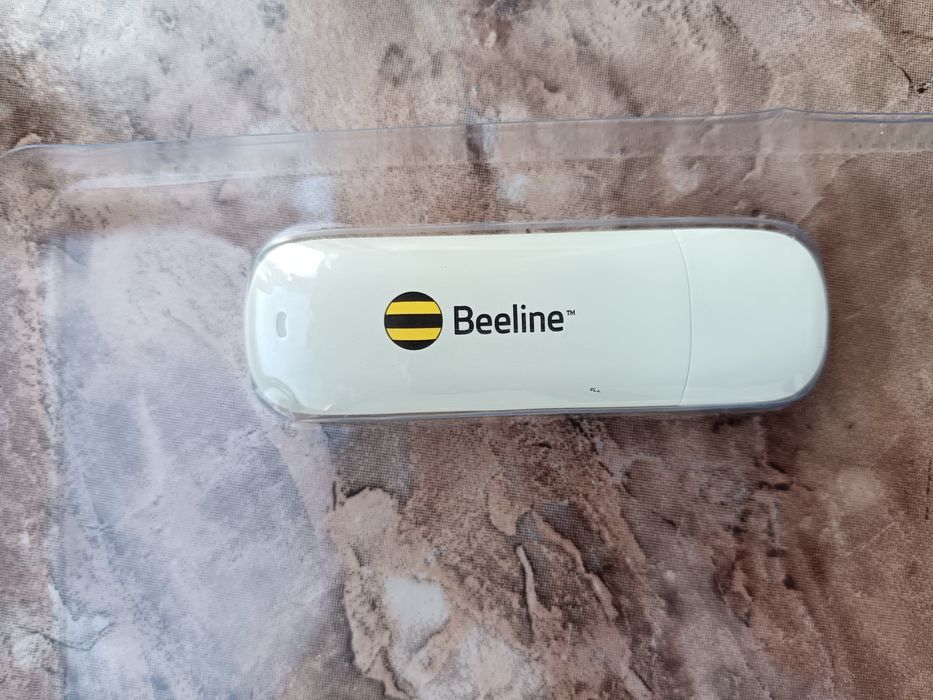 Продам USB-модем Huawei E173 Beeline.
В комплекте: модем, коробка, док
