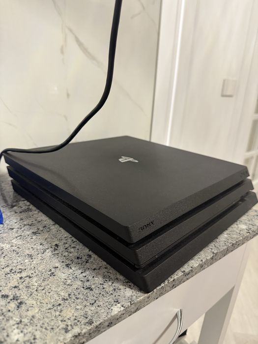 PS4 Pro 1tb 1 Joystick Fifa26,Gta5
