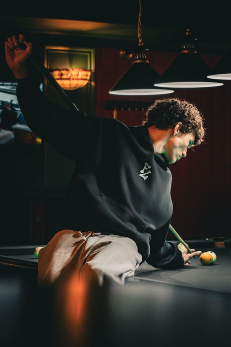 Худи бренда flyno