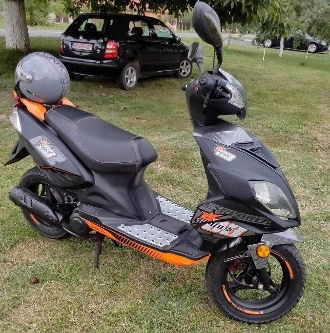 Scooter 49cc Explorer