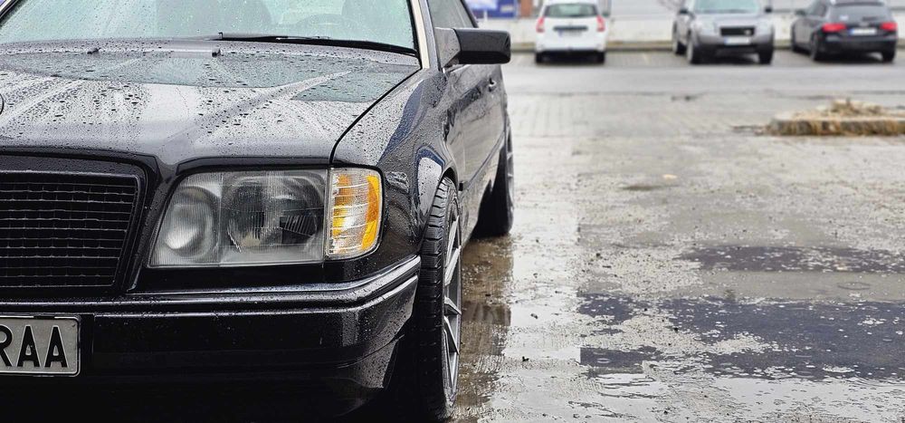 Mercedes  Benz C124 ( W124)