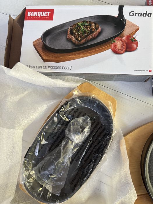 Чугунени Тигани Banquet Grada с дървена дъска за всички видове котлони