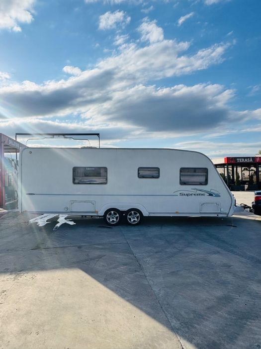 De vânzare – ACE Supreme Twinstar | An 2008 | 4 locuri | Twin Axle | 7,95 m
