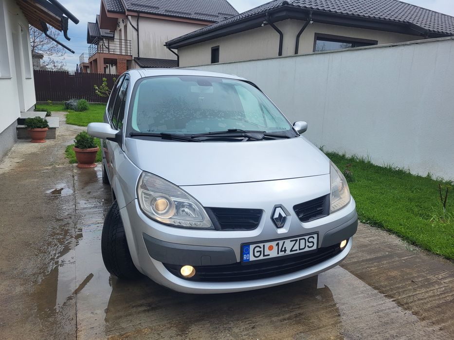 Vând Renault Scenic 7 locuri