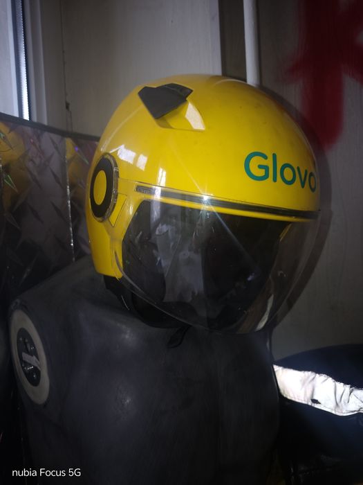 Продам шлем срочно