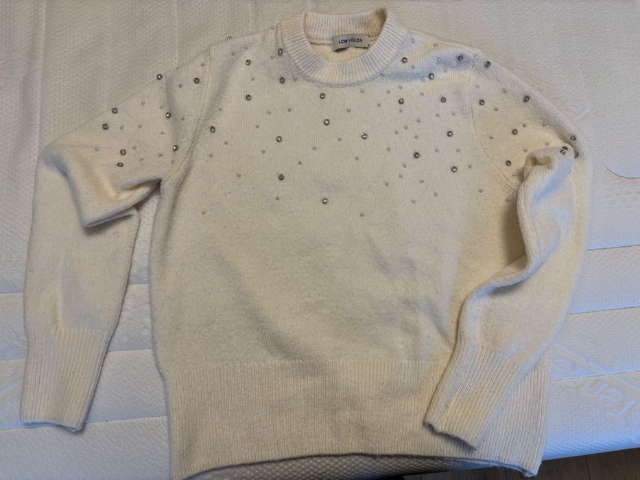 Пуловер LCW с перлички и камъни