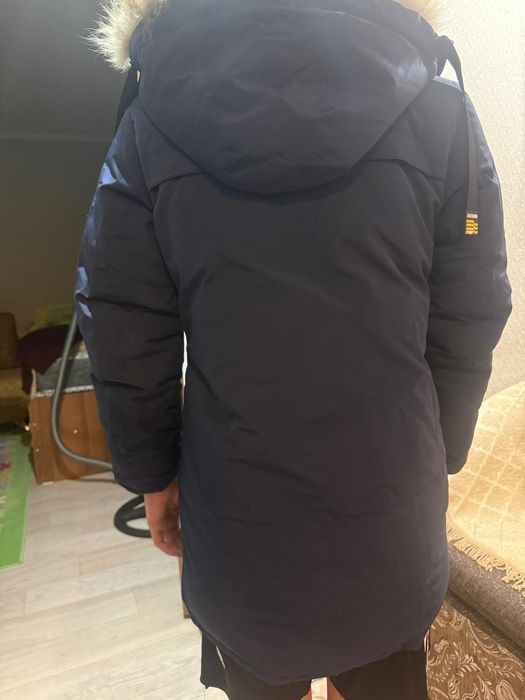 Срочно продам, зимнюю куртки на подростка