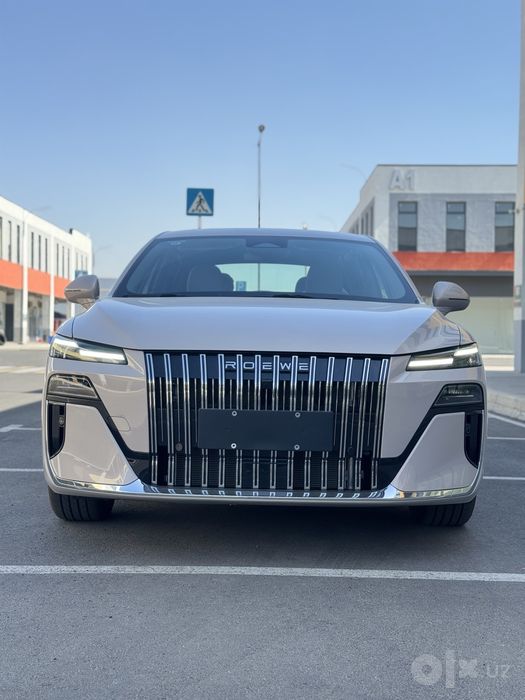 Roewe M7 sotuvda bor
