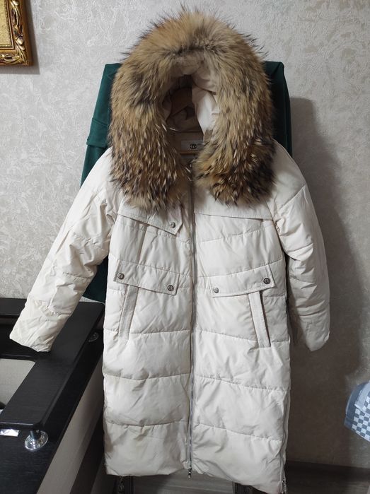 Продам зимний пуховик