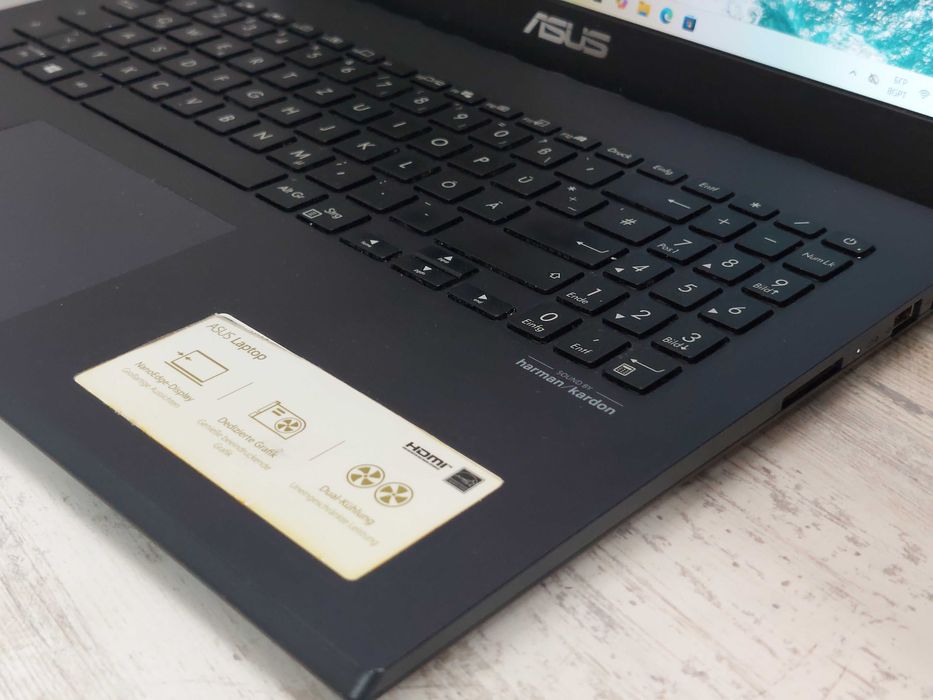 8GB RAM GTX 1050 512GB SSD Core i5-8300H 15.6" FULL HD геймърски лаптоп Asus Vivobook F571GD
