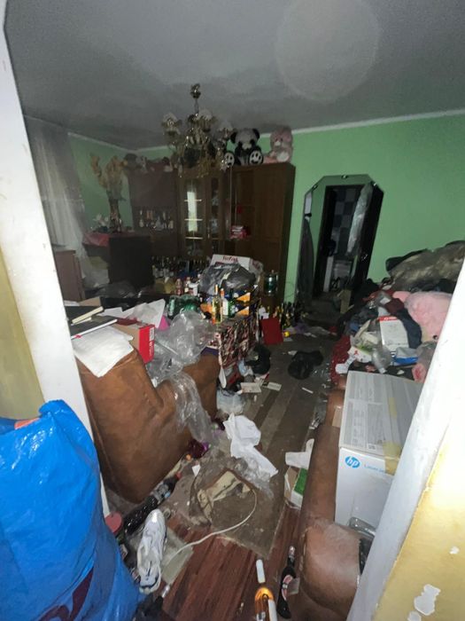 Debarasare moloz apartamente garsoniere