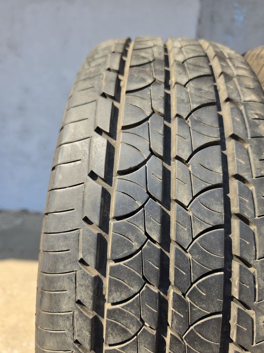 2 бр. гуми за бус 225/70/15C Barum DOT 1317 8 mm