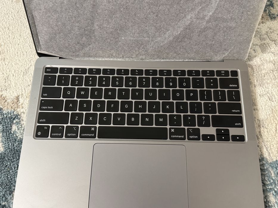 MacBook air 13 2020