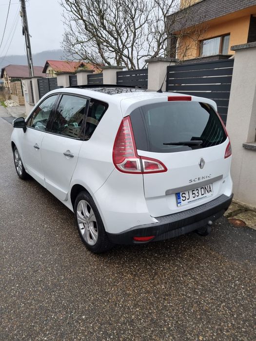 Vând Renault Scenic III înmatriculat euro 5