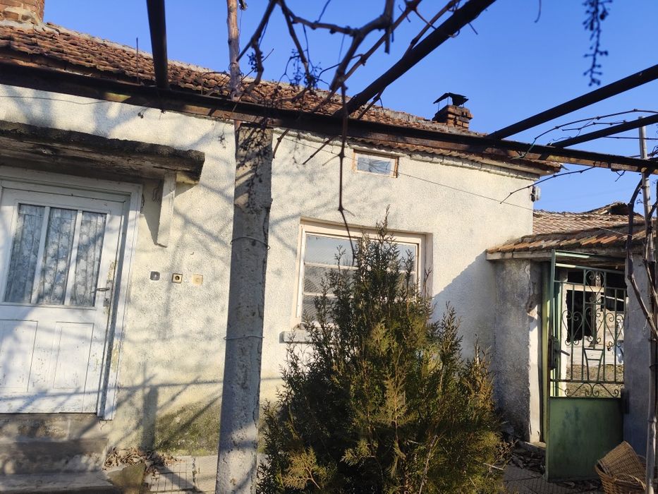 Продавам къща в общ Братя Даскалови