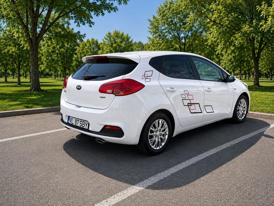 KIA Ceed 2013 — imagine 3