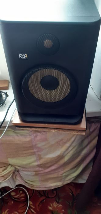 Студийные мониторы KRK Rockit 8 G4
