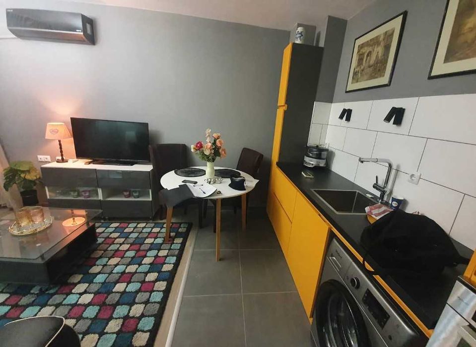 Дава се под наем Двустаен апартамент в Пловдив, Съдийски - 65 кв.м за 260.1 € - Снимка #2