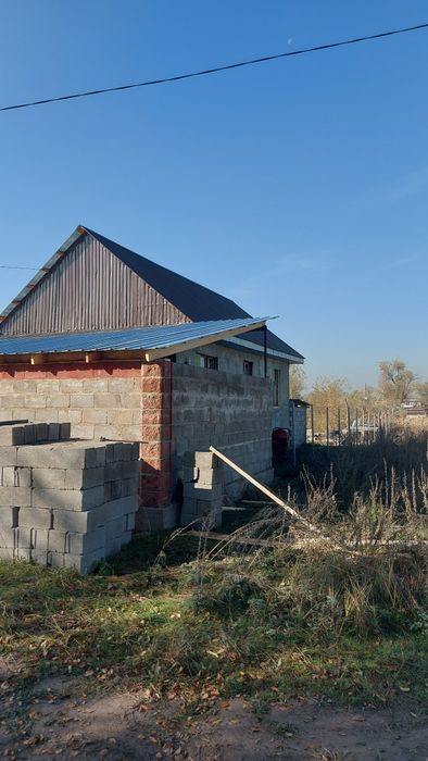 Продам дом возле восемь озёр