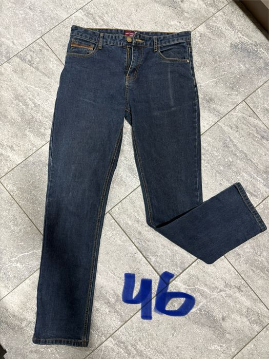 Продам мужские джинсы