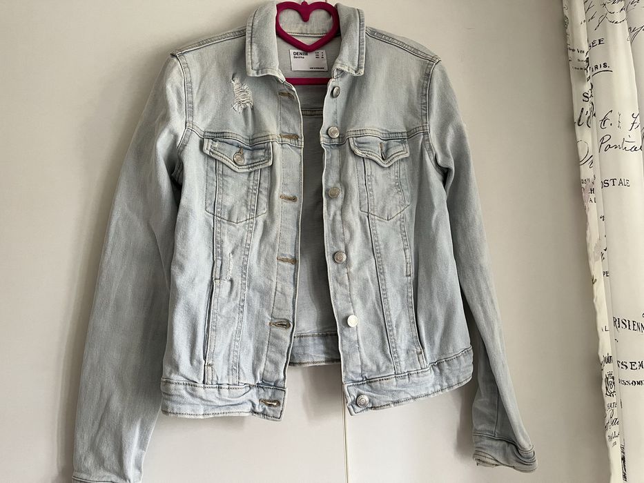 Jacheta denim Bershka marimea M